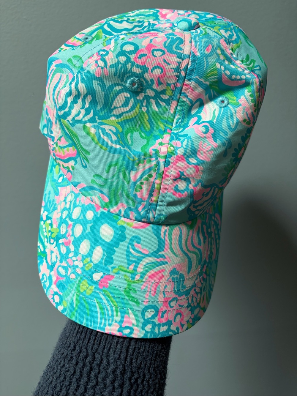 Lilly Pulitzer hat - Picture 3 of 3